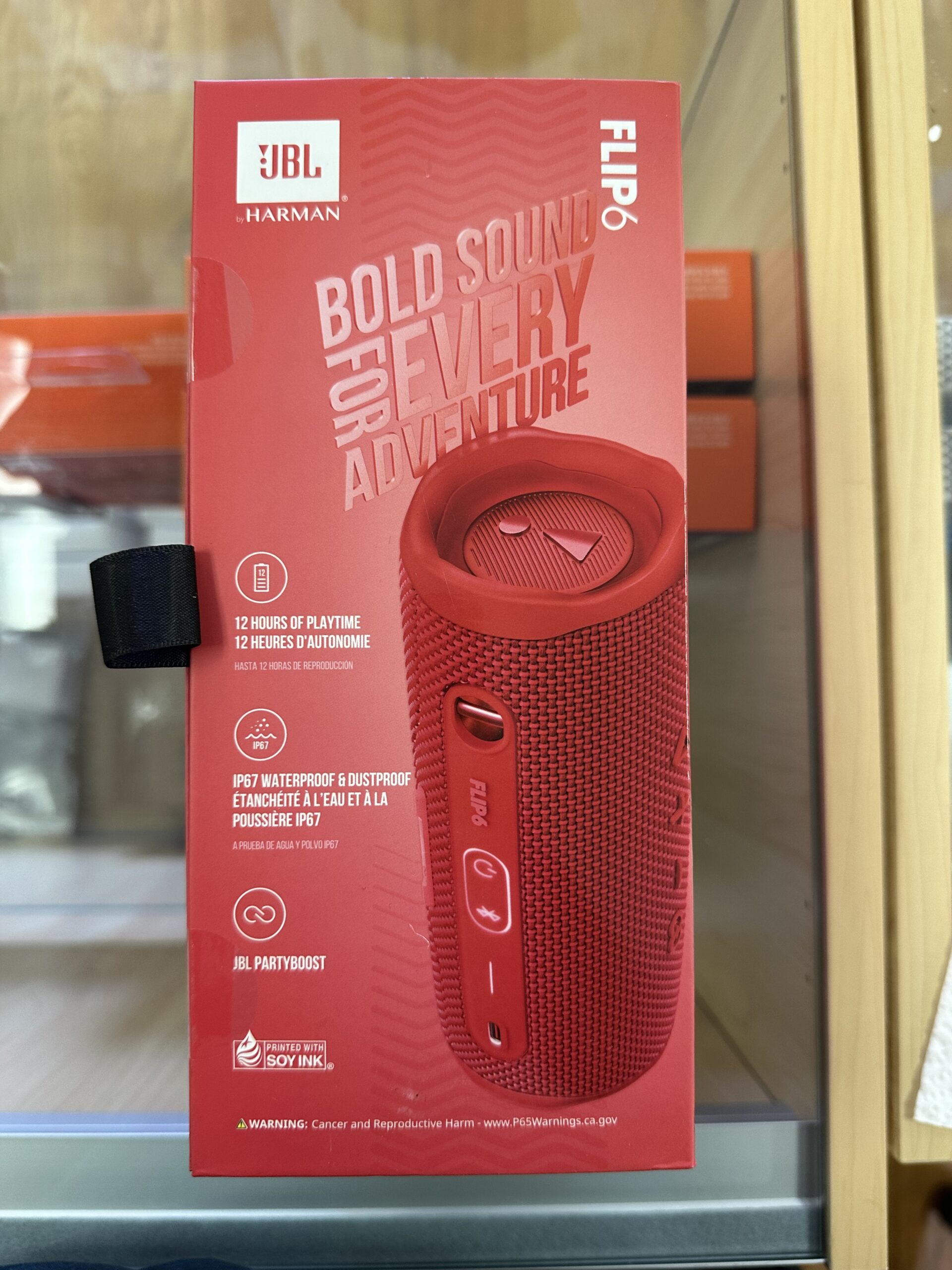 JBL Flip 6 – Portable Bluetooth Speaker with 12 Hours of Playtime, Powerful Sound, IP67 Waterproof and Dustproof, JBL PartyBoost for Multiple Speaker Pairing – Red