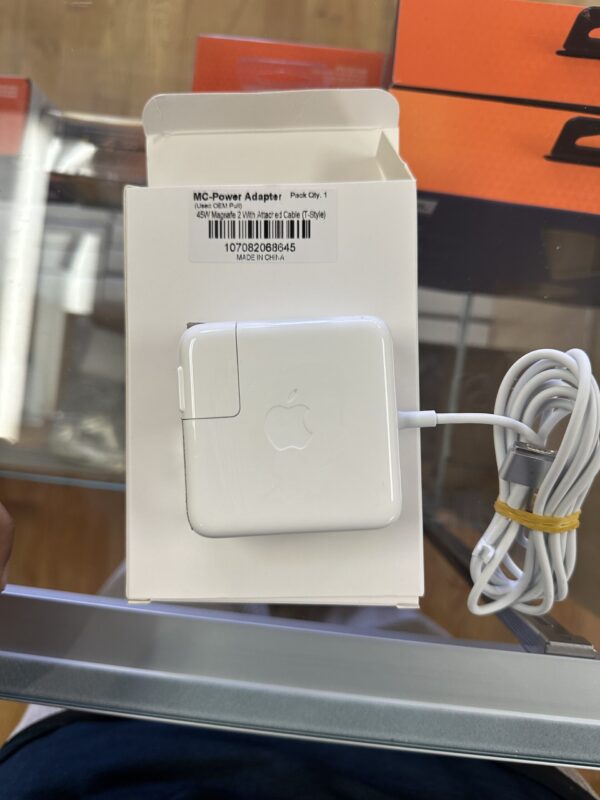 Original Apple Macbook 45W Magsafe 2 (T-Style) Charger